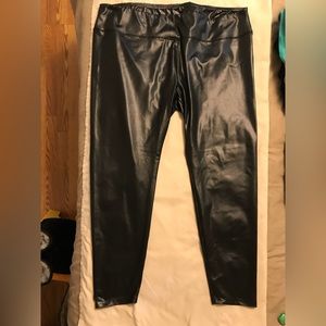 Wild Fable leather like legging